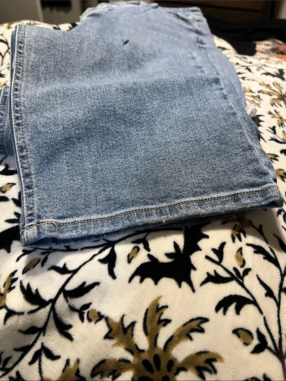 Wild Fable High-Rise Button-Fly Jeans in Light Blue Denim - Picture 4 of 5